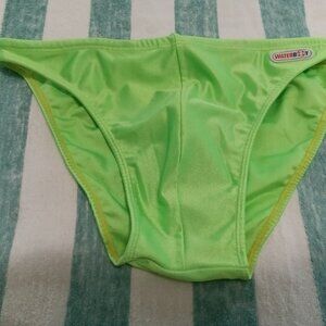 (*) VINTAGE LIME GREEN "WATERBOY" SWIM BRIEF, SIZE "L" (~33") - Pre-Owned